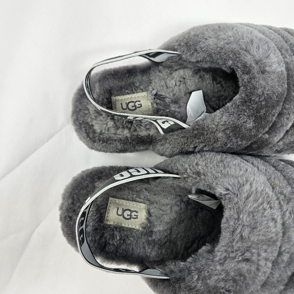 Ugg Womens Fur Slide Gray Fluff Yeah Sz 6 Sheepskin Elastic Heel Logo - Picture 9 of 12